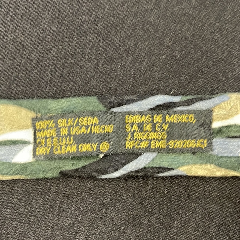 J. Riggings Hunting Horn Men’s Geometric Silk Neck Tie - Picture 5 of 5